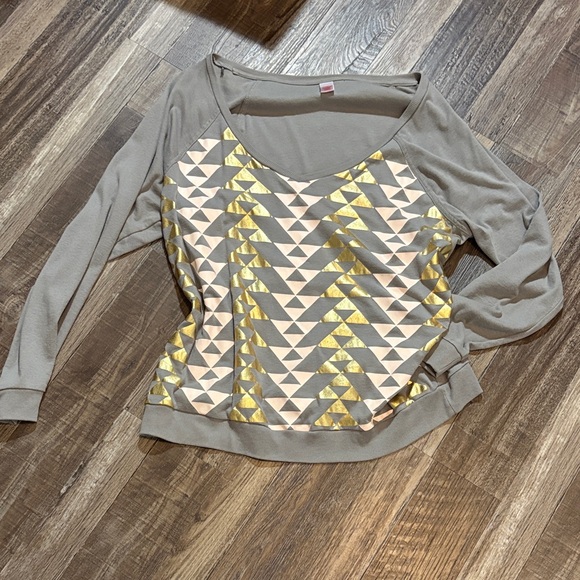 BONGO Tops - Stylish Gray and Gold Women's Top